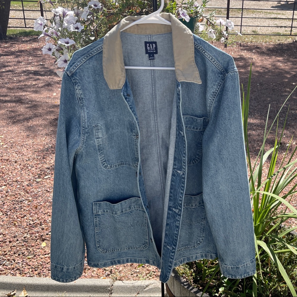 GAP Light Blue Denim Jacket with Cream Collar